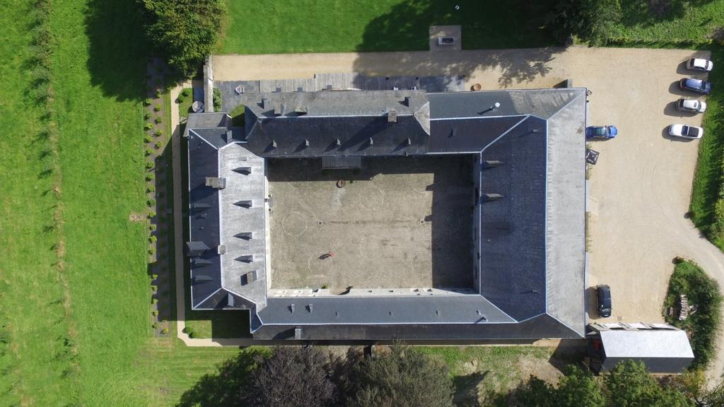 Chateau De Grandvoir Hotel Neufchâteau Buitenkant foto